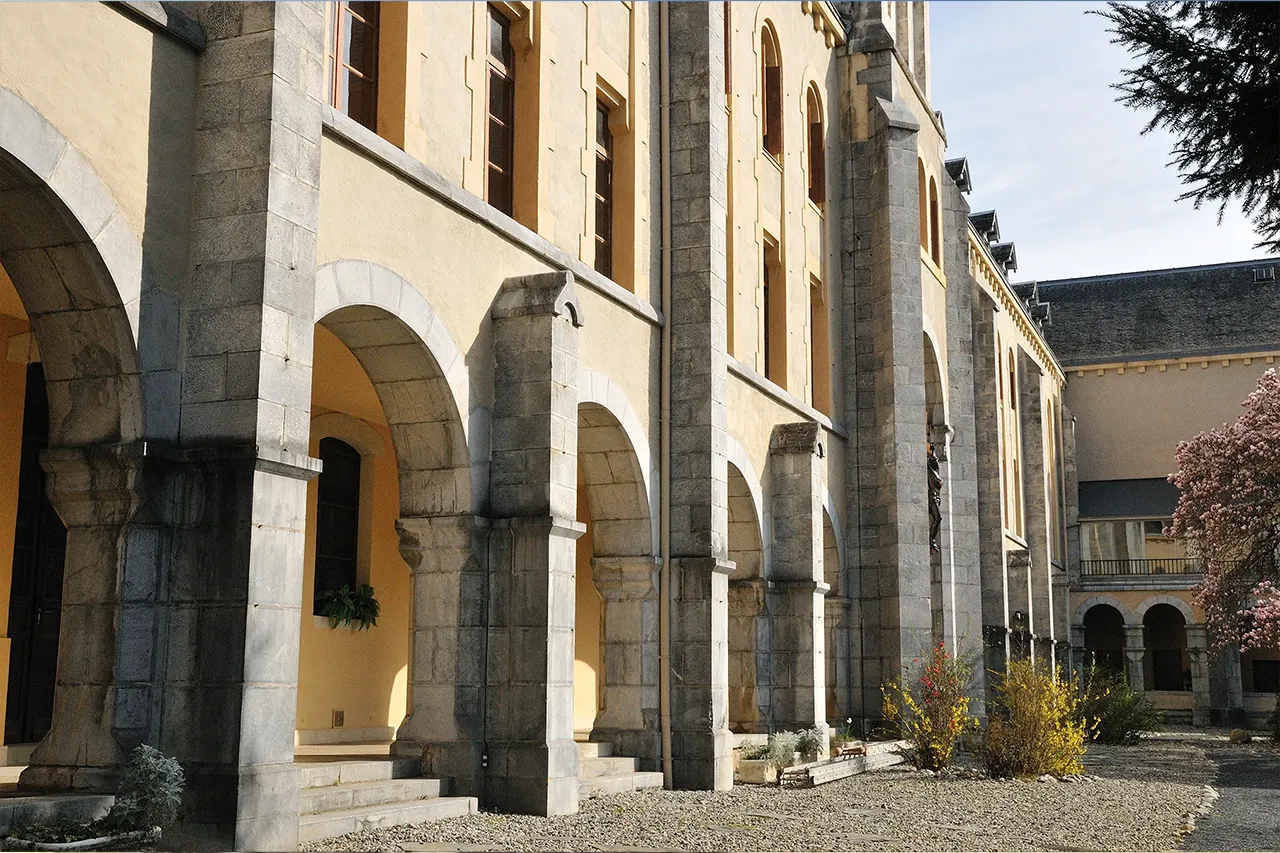 office-building-5-e1